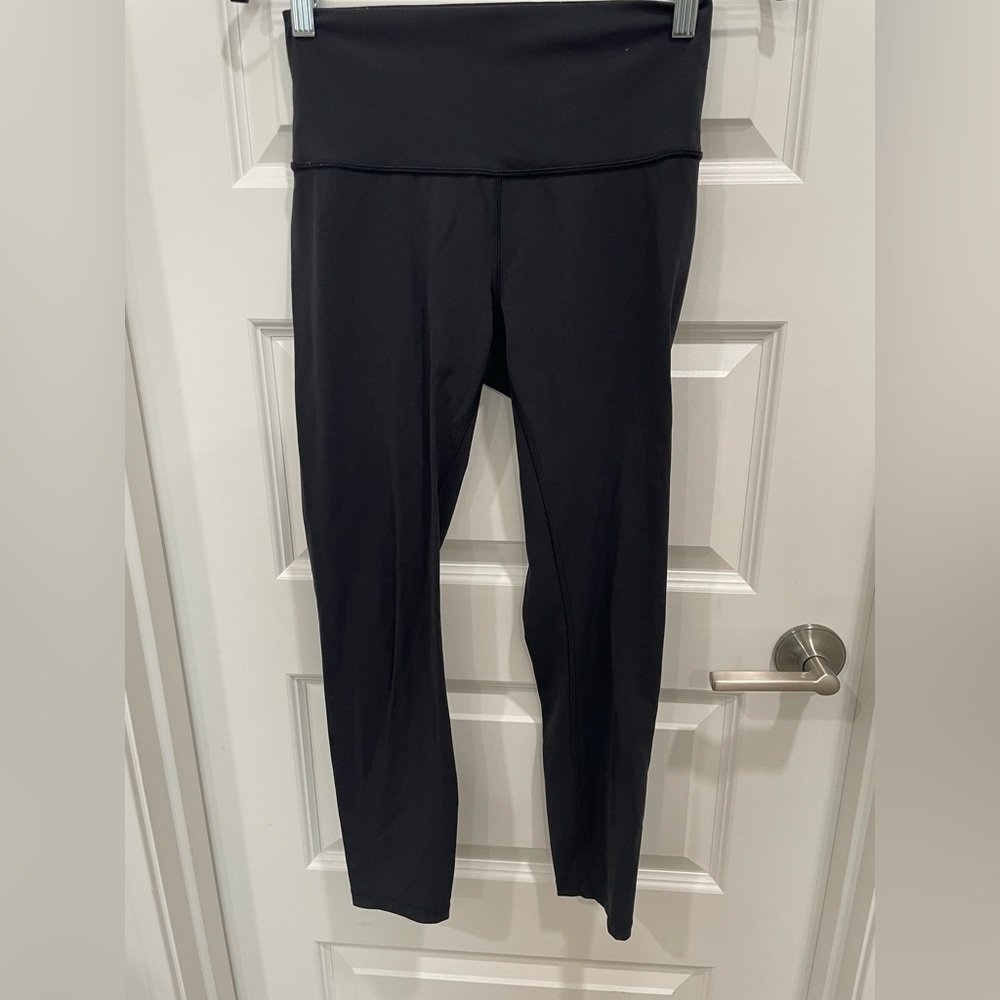 Lululemon align leggings. In good condition.